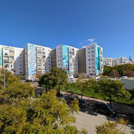 Casa Mural إِستيبونا